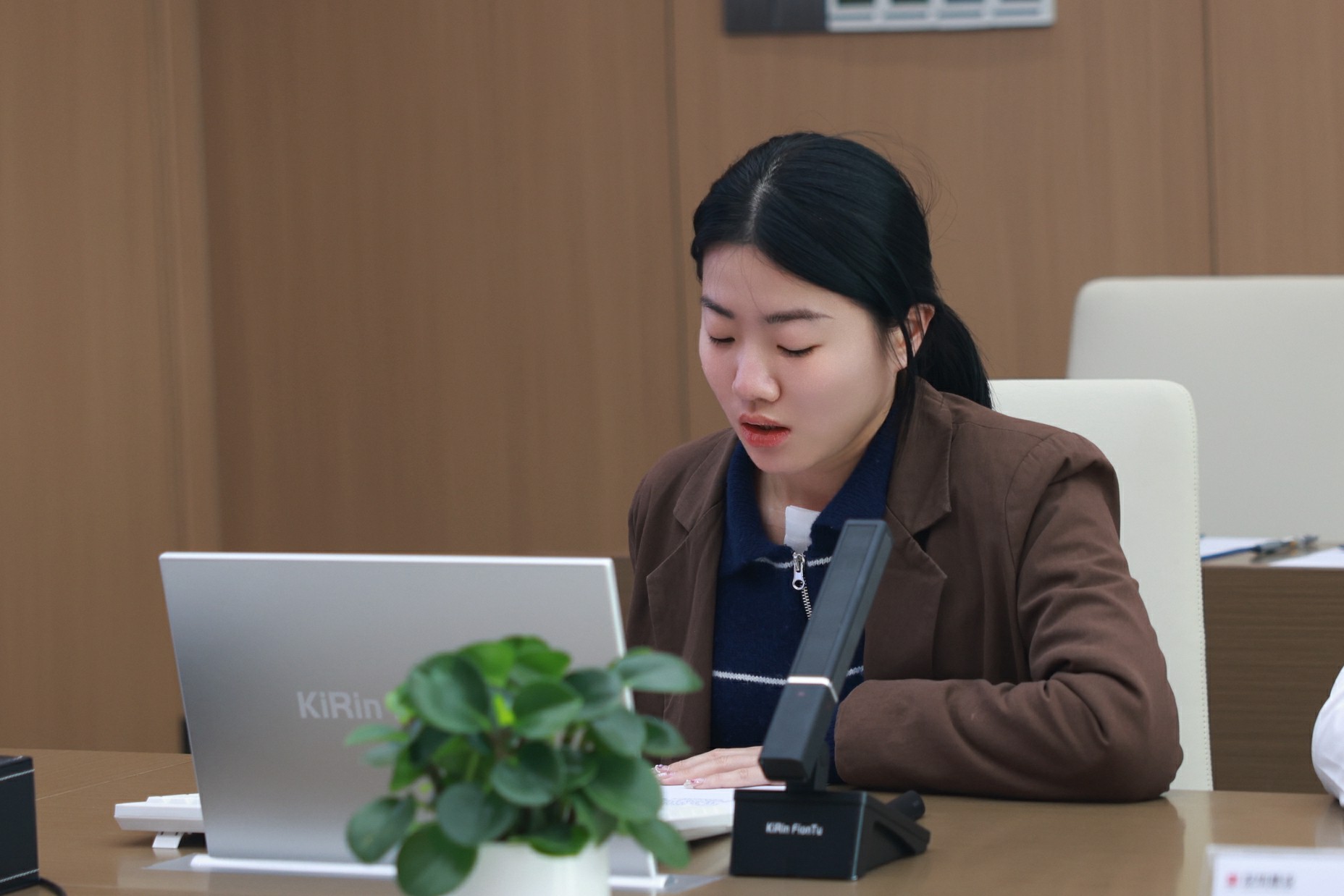 財務(wù)管理部見習(xí)會計崗黃婉媛.jpg